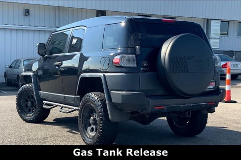 Used 2008 Toyota FJ Cruiser 4WD image 11