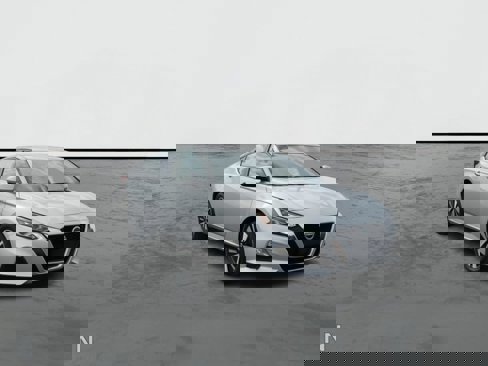 Used 2022 Nissan Altima 2.5 SV image 2