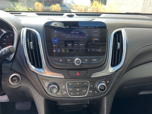 Used 2019 Chevrolet Equinox Premier image 16