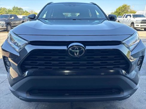 Used 2020 Toyota RAV4 XLE image 2