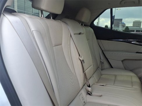 Used 2023 Buick Envision Essence image 11