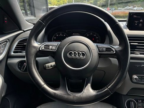 Used 2017 Audi Q3 2.0T Premium Plus w/ Premium Plus Package image 23