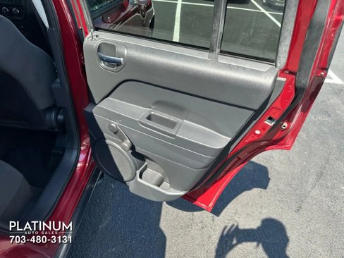 Used 2016 Jeep Compass Sport image 19