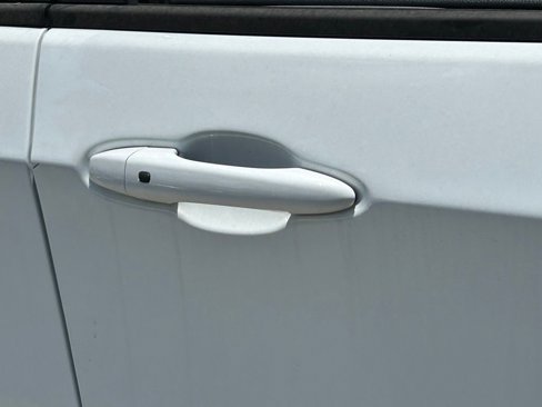 New 2025 Jeep Compass Latitude image 17