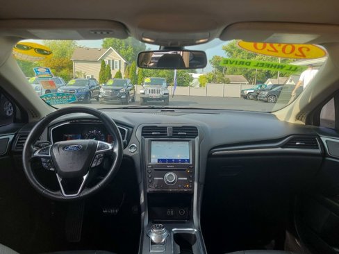 Used 2020 Ford Fusion Titanium image 17