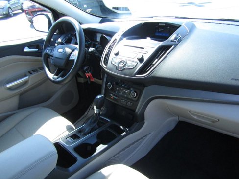 Used 2017 Ford Escape SE w/ SE Cold Weather Package image 31