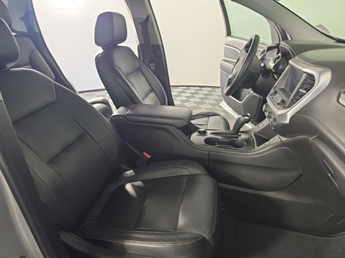 Used 2017 GMC Acadia SLT image 43