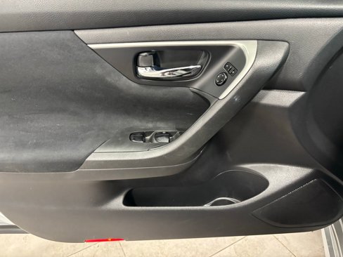 Used 2015 Nissan Altima 2.5 S w/ Power Driver Seat Package image 18