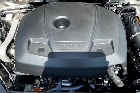 New 2025 Volvo XC60 T8 Core w/ Protection Package Premier image 15