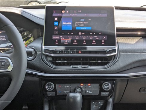Used 2022 Jeep Compass Altitude image 17