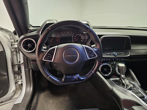 Used 2016 Chevrolet Camaro LT image 19