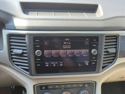 Used 2019 Volkswagen Atlas SE w/ Towing Package image 13