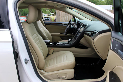 Used 2014 Ford Fusion SE w/ Equipment Group 202A image 38