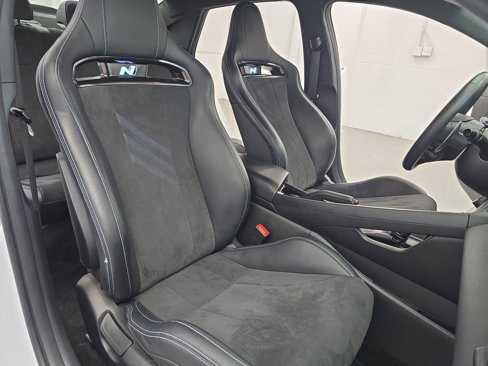 Used 2022 Hyundai Elantra N w/ Preferred Accessory Package image 10