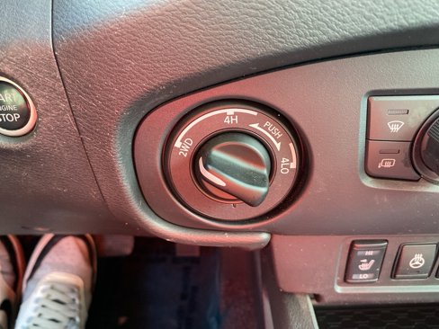 Used 2022 Nissan Frontier SV image 17