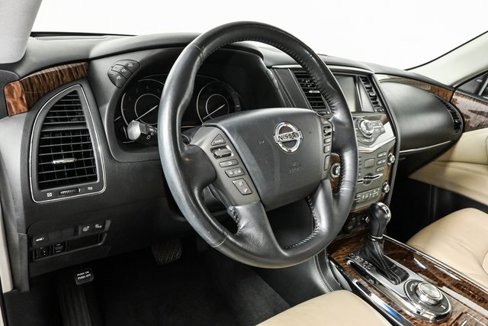 Used 2017 Nissan Armada Platinum image 5