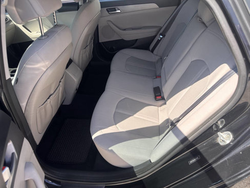 Used 2016 Hyundai Sonata SE image 16