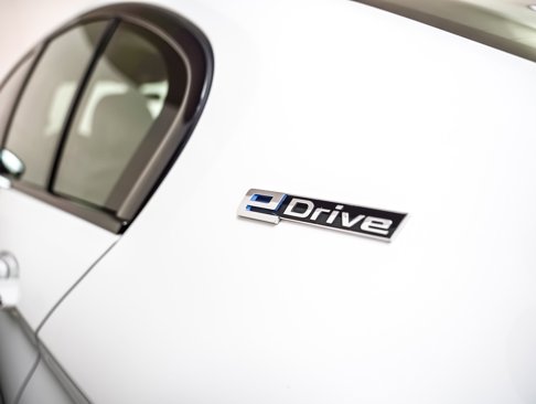 Used 2018 BMW 530e image 24