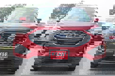 Used 2022 Ford Edge SEL w/ Convenience Package image 2