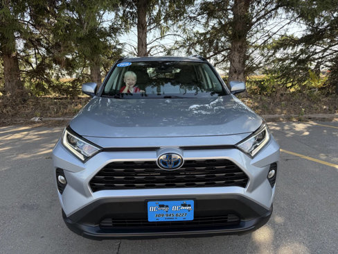 Used 2019 Toyota RAV4 XLE image 4