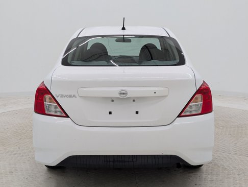Used 2015 Nissan Versa S image 10