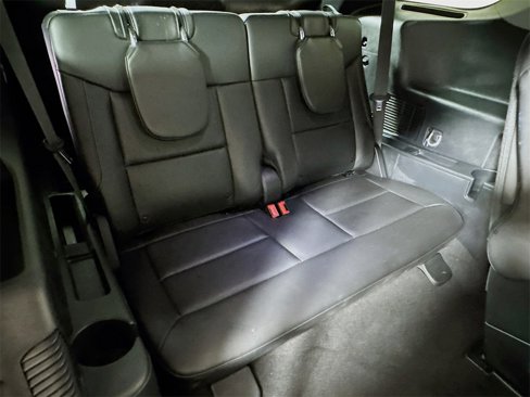 Used 2023 Ford Explorer XLT w/ Equipment Group 202A image 25