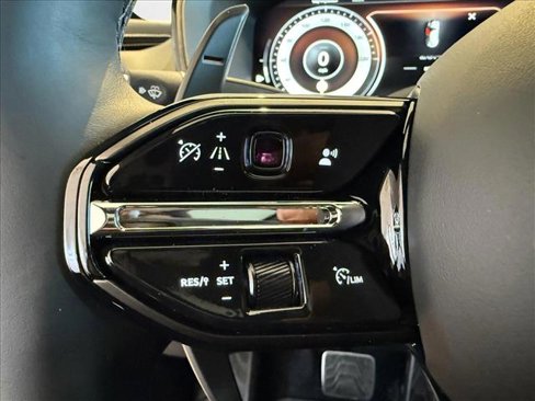 New 2025 Aston Martin DBX 707 image 11