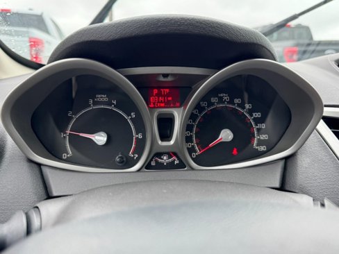 Used 2013 Ford Fiesta SE image 21