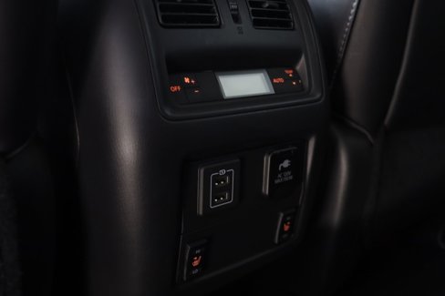 Used 2018 Nissan Pathfinder SL w/ Midnight Edition Package image 23