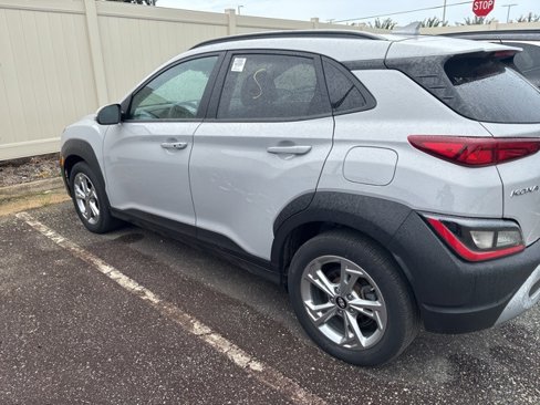 Used 2022 Hyundai Kona SEL image 1