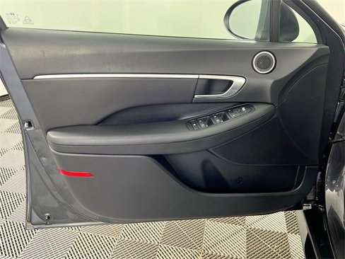Used 2022 Hyundai Sonata SEL w/ Convenience Package image 12