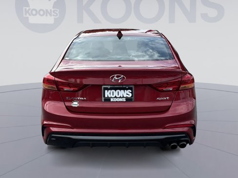 Used 2017 Hyundai Elantra Sport image 5