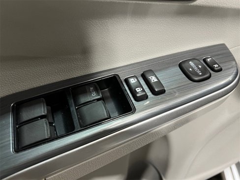 Used 2014 Toyota Camry XLE image 23