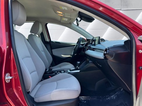 Used 2020 Toyota Yaris LE image 10