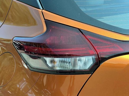 Certified 2022 Nissan Kicks SR w/ Premium Package image 10