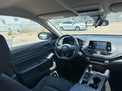Used 2024 Nissan Altima 2.5 S image 32