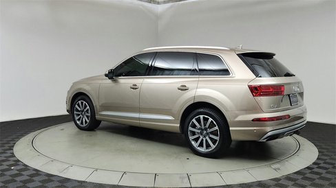 Used 2019 Audi Q7 3.0T Prestige image 5