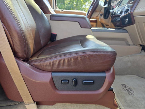 Used 2011 Ford F350 King Ranch w/ King Ranch w/Chrome Pkg image 43