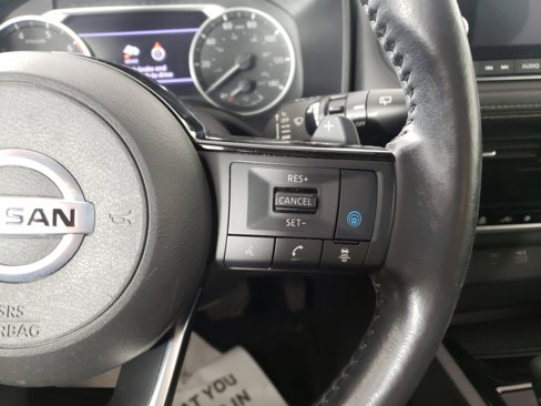 Used 2021 Nissan Rogue SV image 19