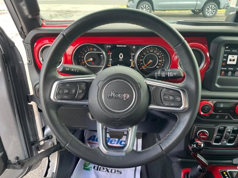 Used 2018 Jeep Wrangler Unlimited Sahara image 15