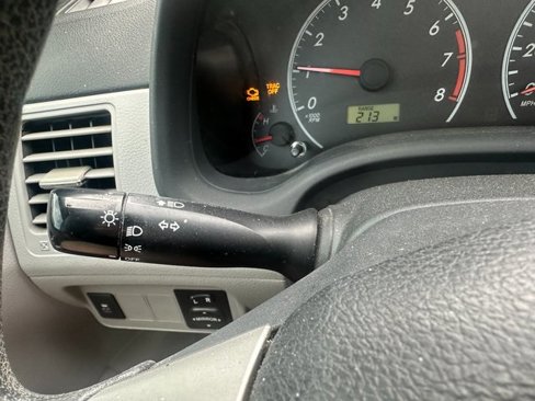 Used 2012 Toyota Corolla LE image 25