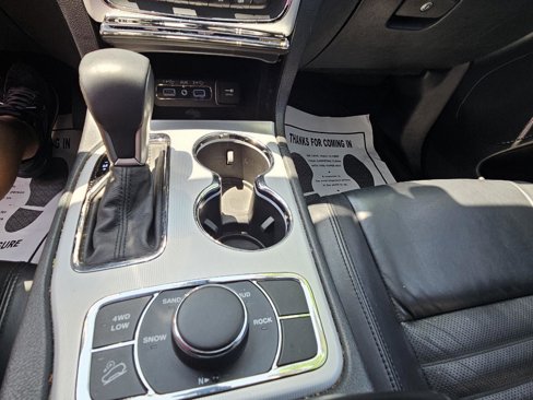 Used 2018 Jeep Grand Cherokee Limited image 10