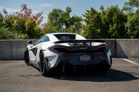 Used 2020 McLaren 600LT Spider image 27