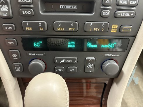 Used 1998 Cadillac Seville STS w/ Heated Seats Pkg image 13
