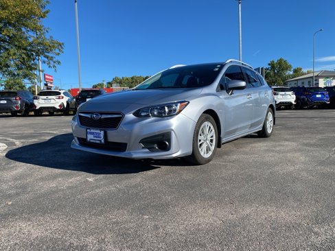 Used 2018 Subaru Impreza 2.0i Premium image 3