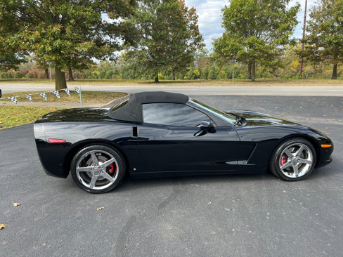 Used 2008 Chevrolet Corvette Convertible w/ Preferred Equipment Group image 17