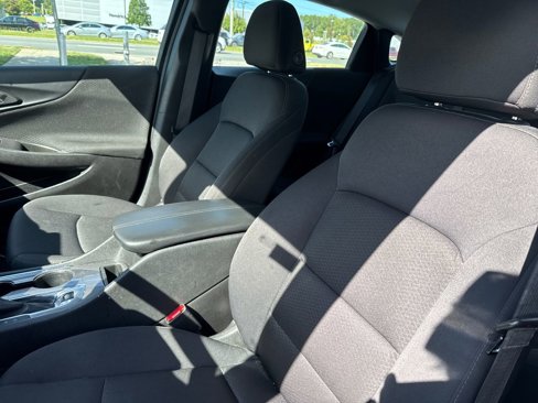 Used 2024 Chevrolet Malibu LT image 9