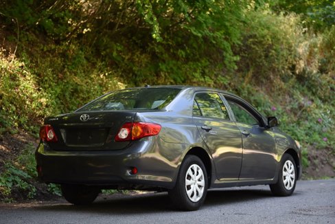 Used 2010 Toyota Corolla LE image 14