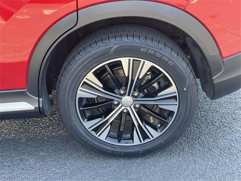 Used 2018 Mitsubishi Eclipse Cross SE image 8