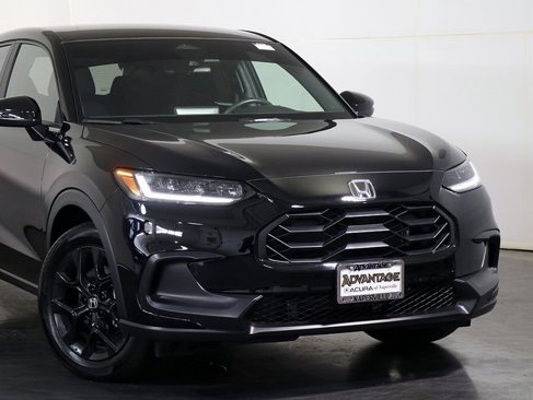Used 2025 Honda HR-V Sport image 6
